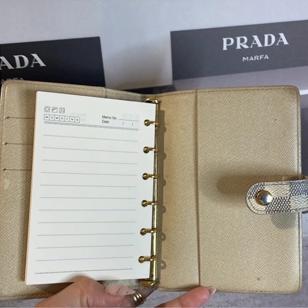 Louis Vuitton Trunks PM Agenda - Picture 10 of 14